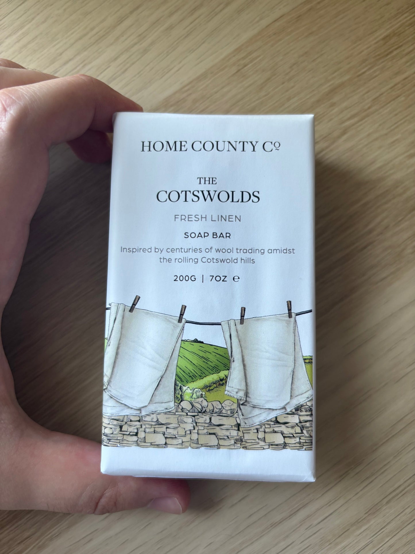 Fresh Linen Soap - The Cotswolds